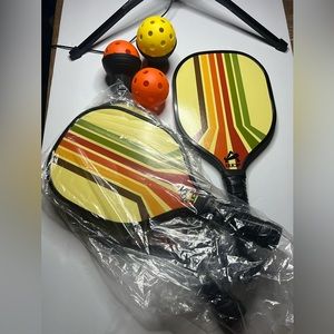 AUCIP wooden Pickleball set of 4 paddels, 3 balls and 2 ball holders.